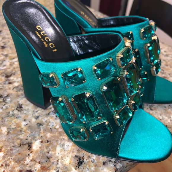 GUCCI HEELS - Picture 1 of 4